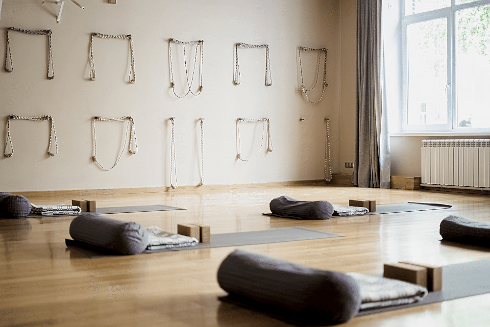 Аренда залов - красный аренда залов